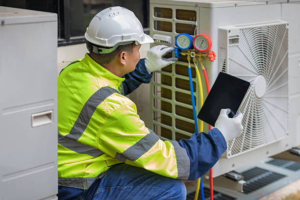 Professional Ac Installation technician working in Covington, VA